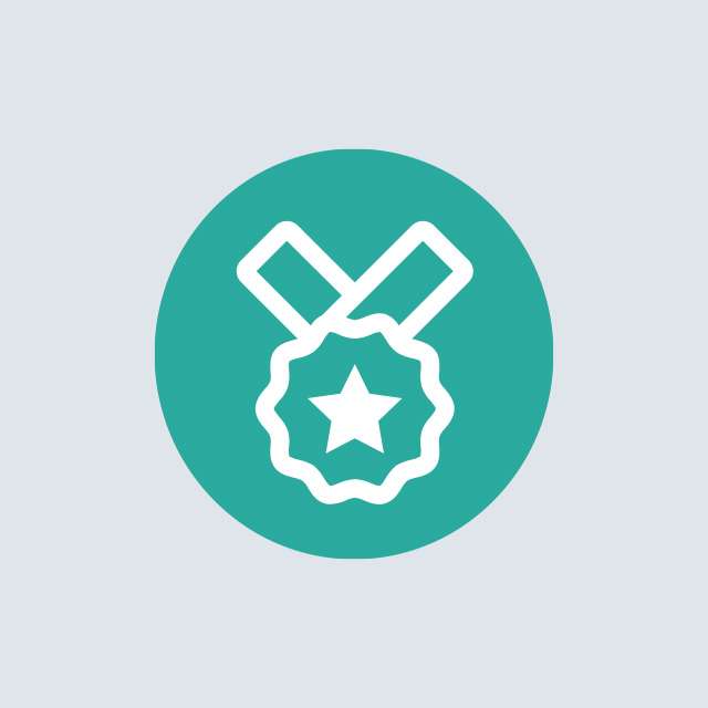 Round teal icon with a white medal hanging on a ribbon